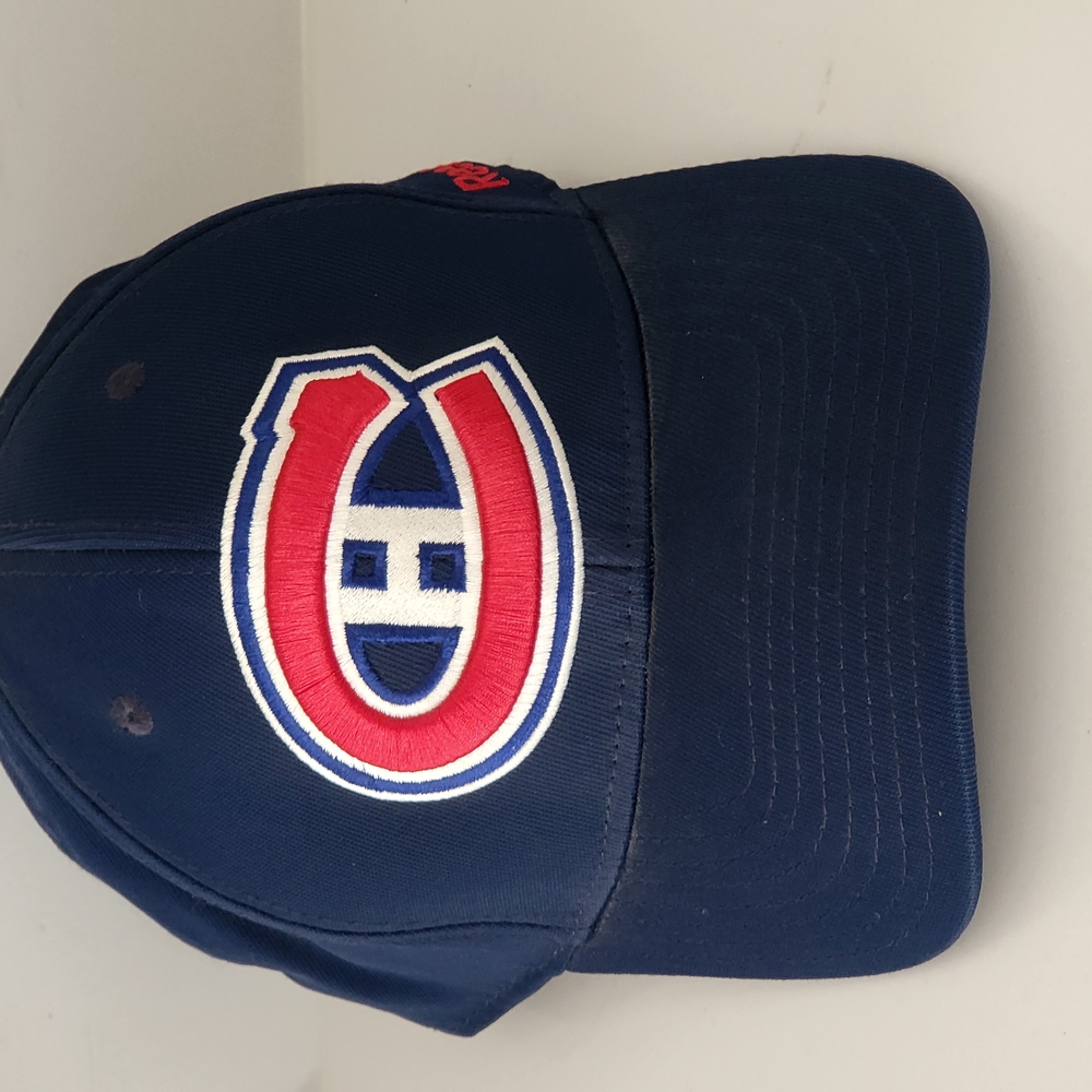 Montreal Canadiens Reebok Branded Navy Blue Cap with Red and White Logo